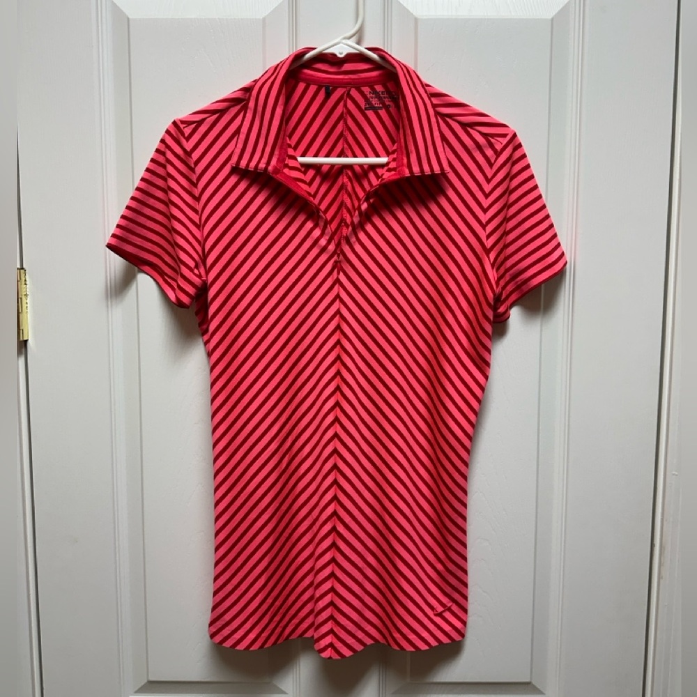 Nike Women’s Medium Red and Pink Slightly Fitted Polo, Golf, Tennis, Preppy